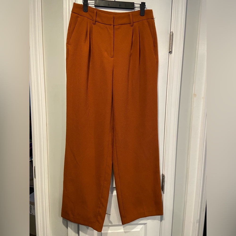 Nine West Size 6 Rust Burnt Orange Pleated Front Wide Leg Trouser Pants